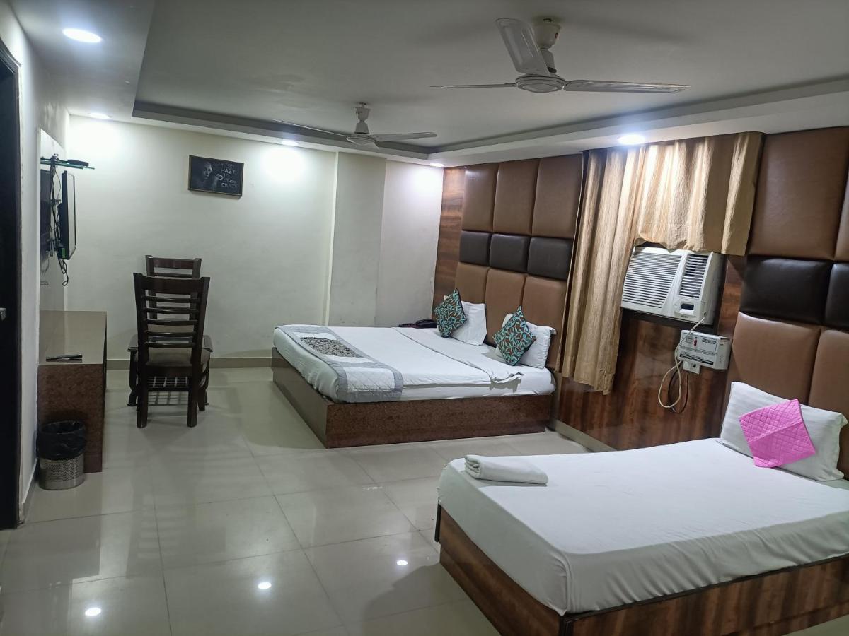 Hotel Le Mount Near Igi Airport 뉴델리 외부 사진