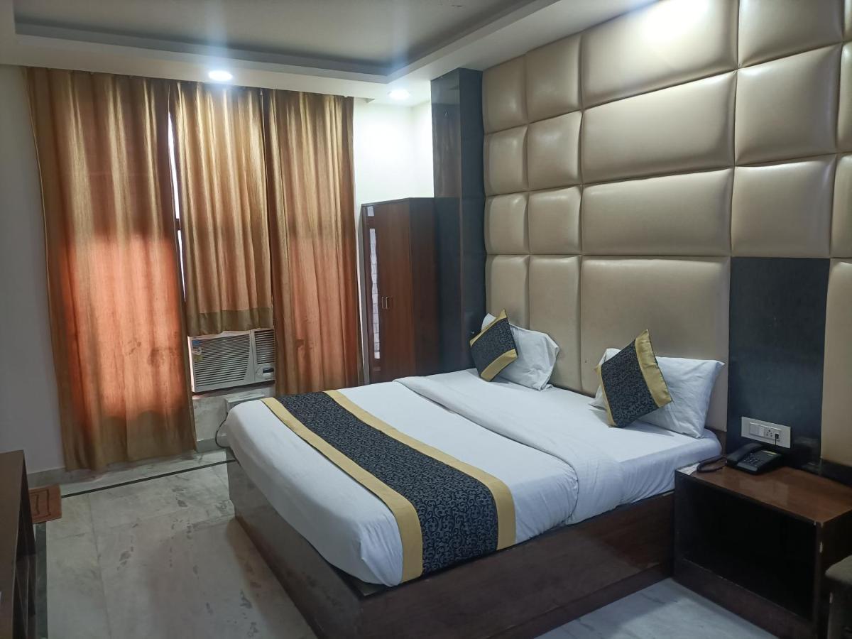 Hotel Le Mount Near Igi Airport 뉴델리 외부 사진