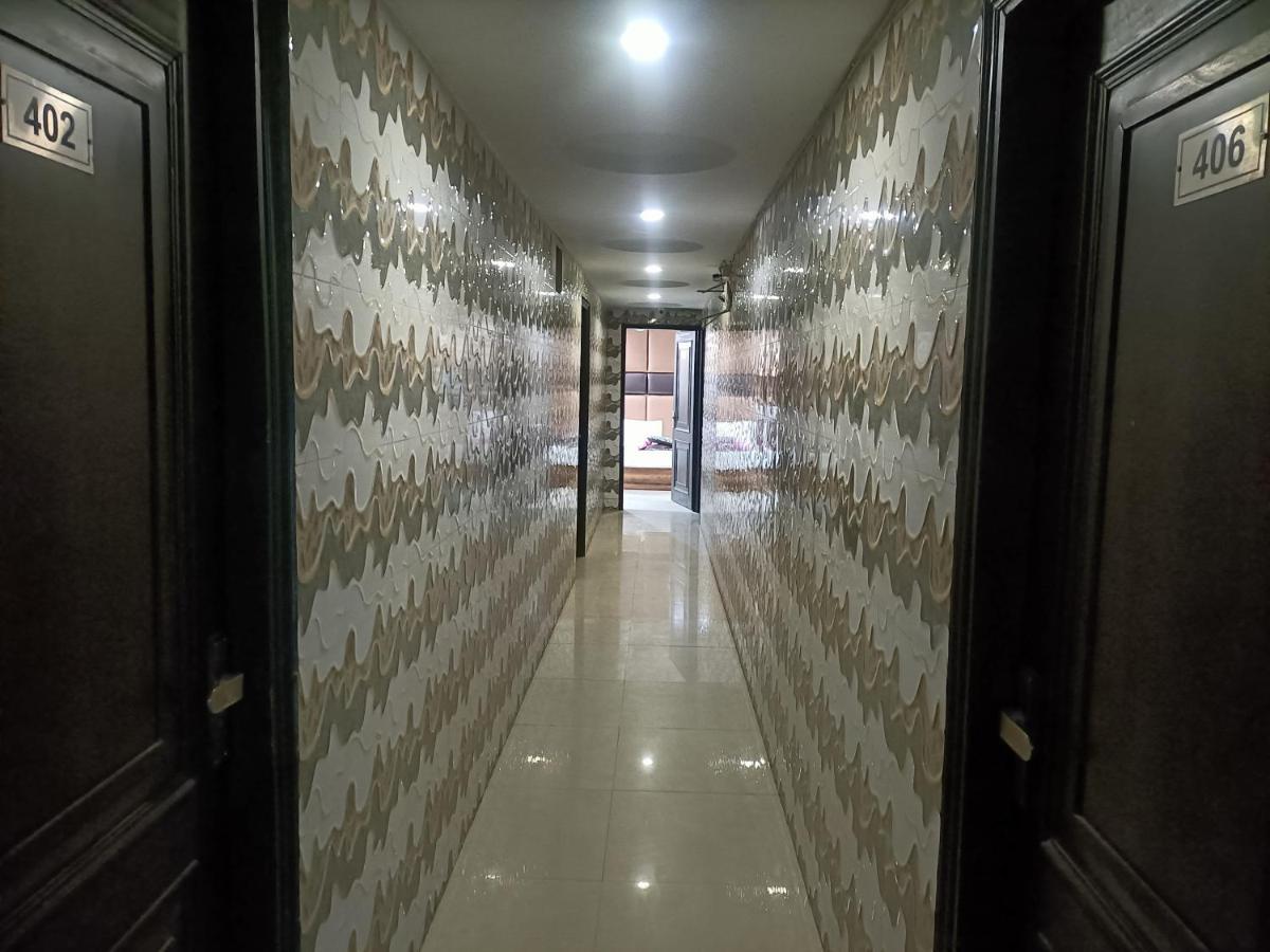 Hotel Le Mount Near Igi Airport 뉴델리 외부 사진