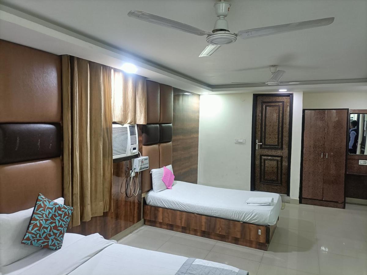 Hotel Le Mount Near Igi Airport 뉴델리 외부 사진