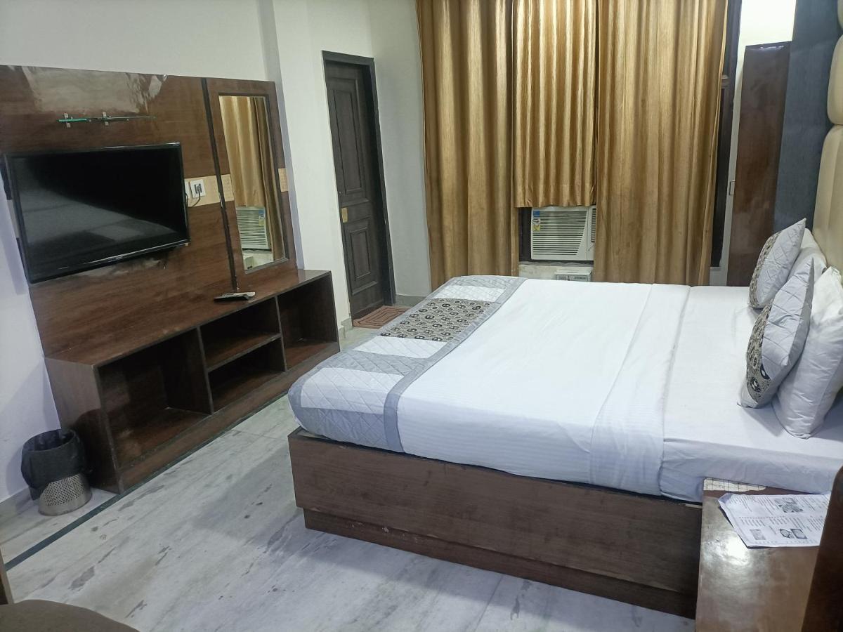 Hotel Le Mount Near Igi Airport 뉴델리 외부 사진