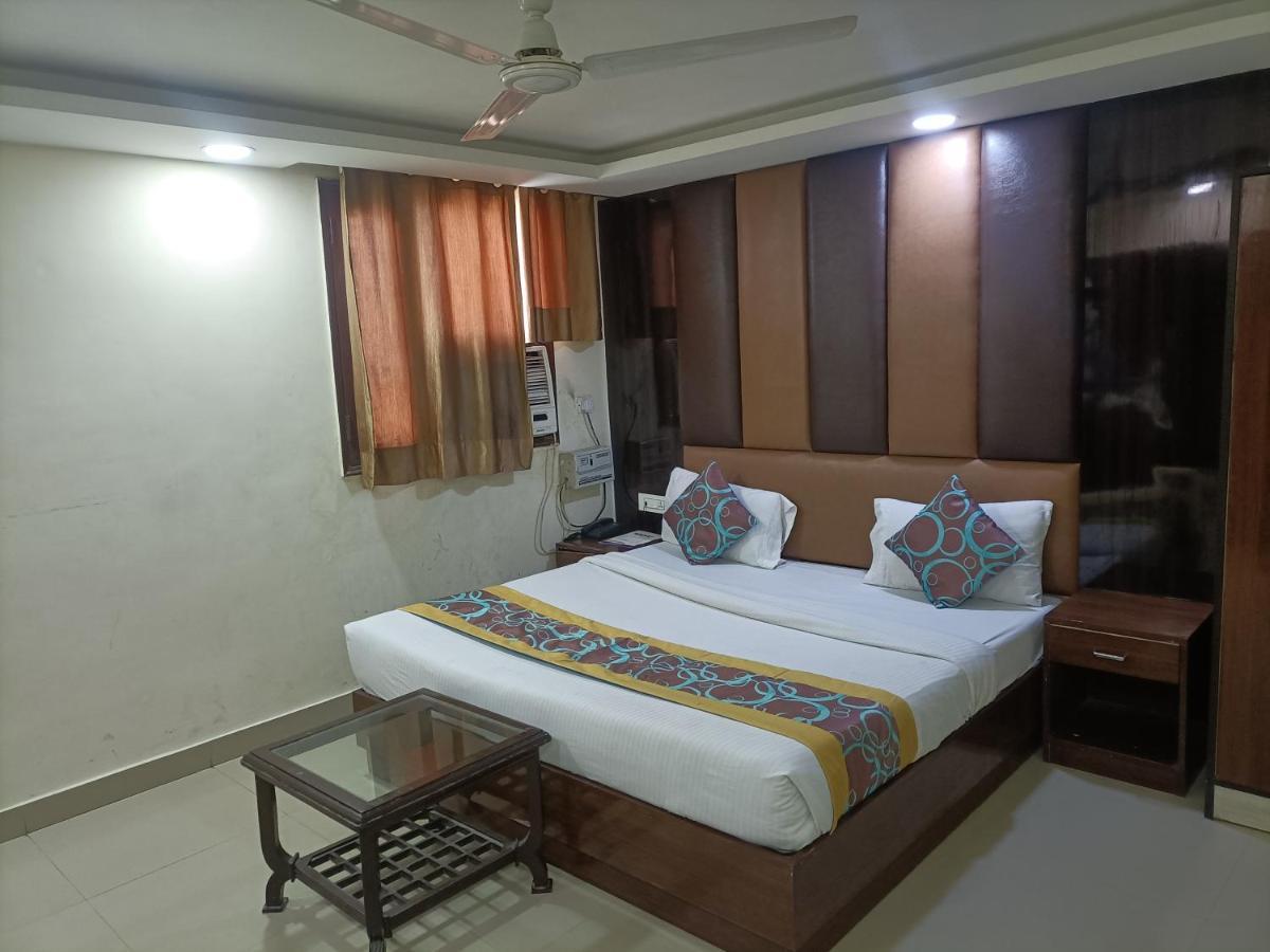 Hotel Le Mount Near Igi Airport 뉴델리 외부 사진