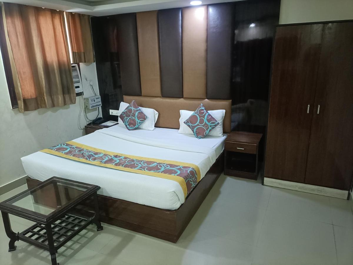 Hotel Le Mount Near Igi Airport 뉴델리 외부 사진