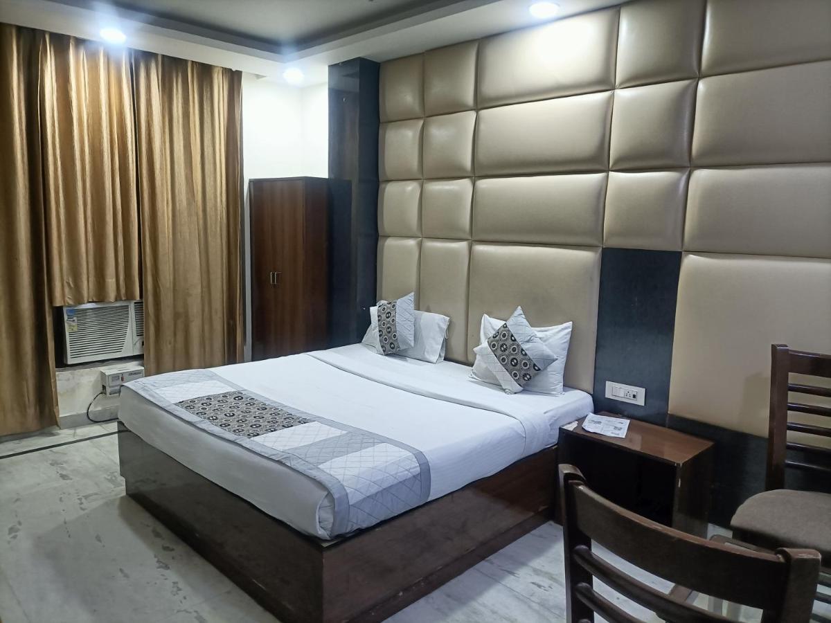 Hotel Le Mount Near Igi Airport 뉴델리 외부 사진