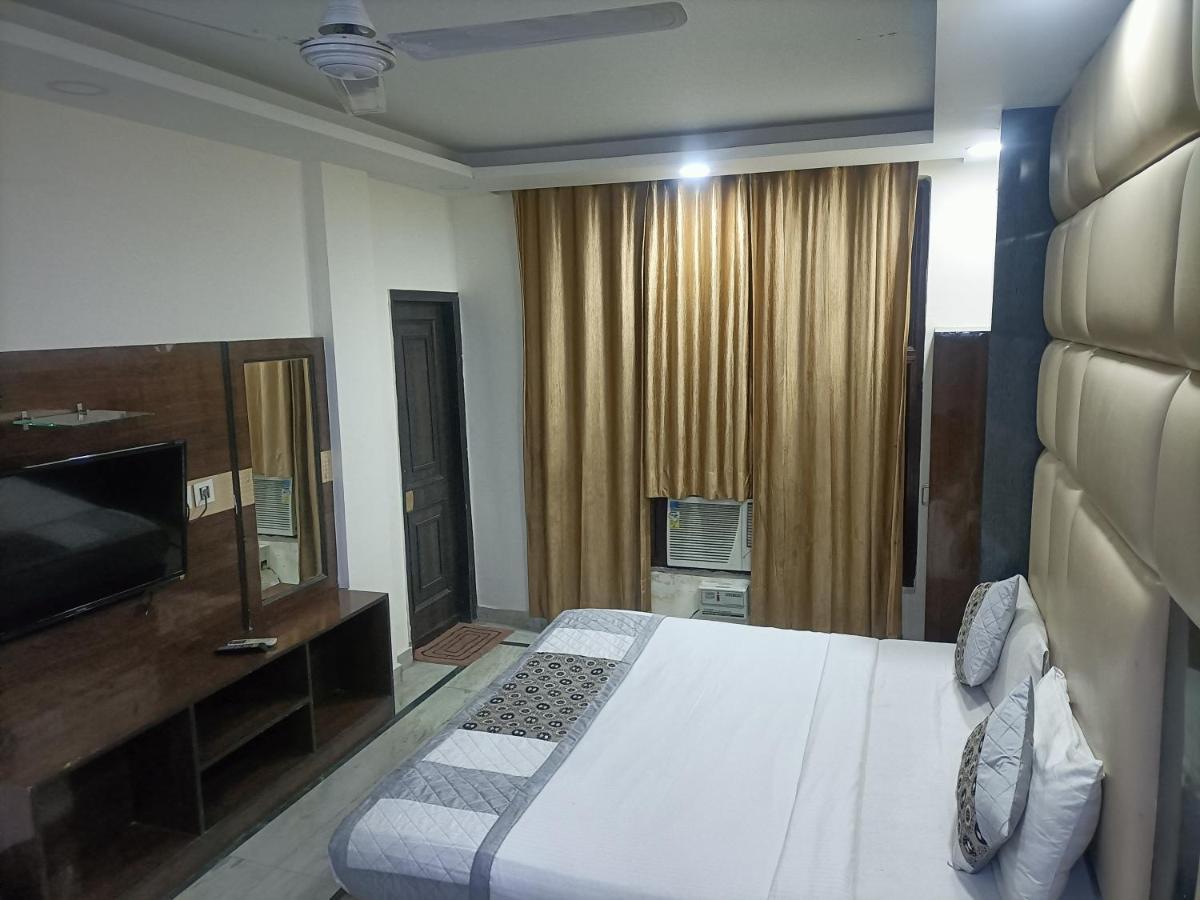 Hotel Le Mount Near Igi Airport 뉴델리 외부 사진