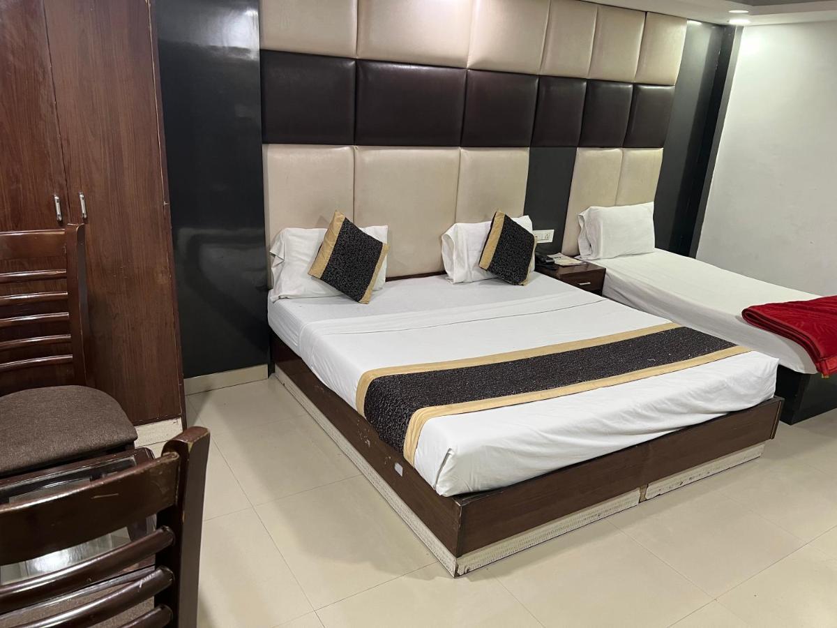 Hotel Le Mount Near Igi Airport 뉴델리 외부 사진